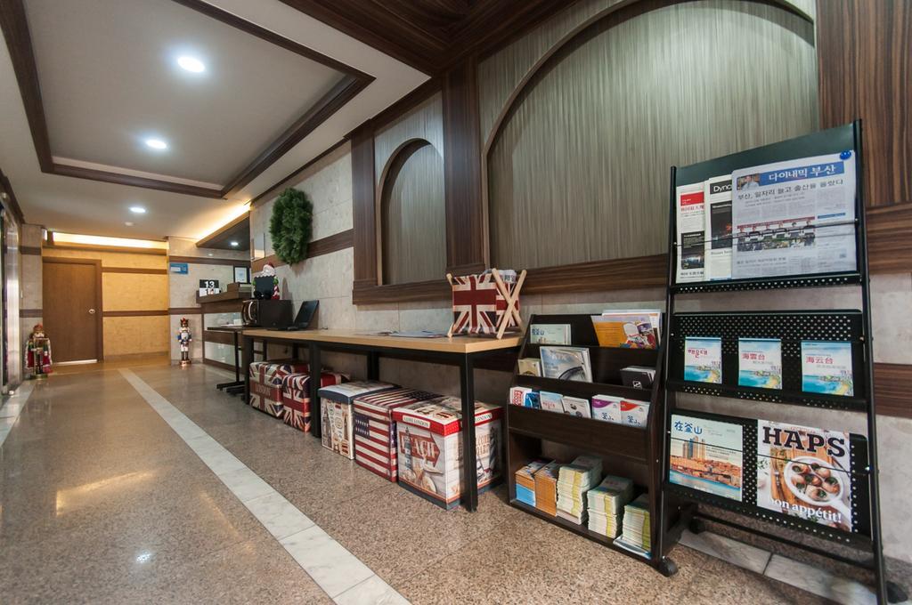 Jj Inn Busan Bagian luar foto