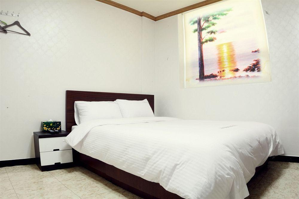 Jj Inn Busan Bagian luar foto