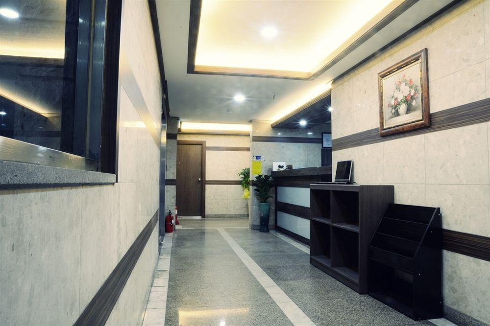 Jj Inn Busan Bagian luar foto