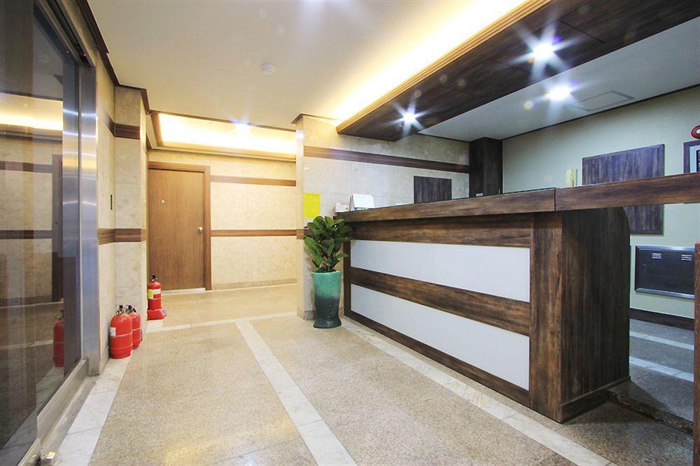 Jj Inn Busan Bagian luar foto