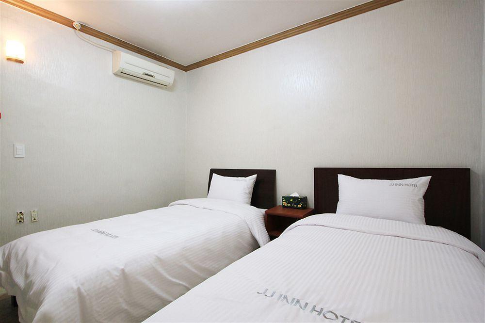 Jj Inn Busan Bagian luar foto