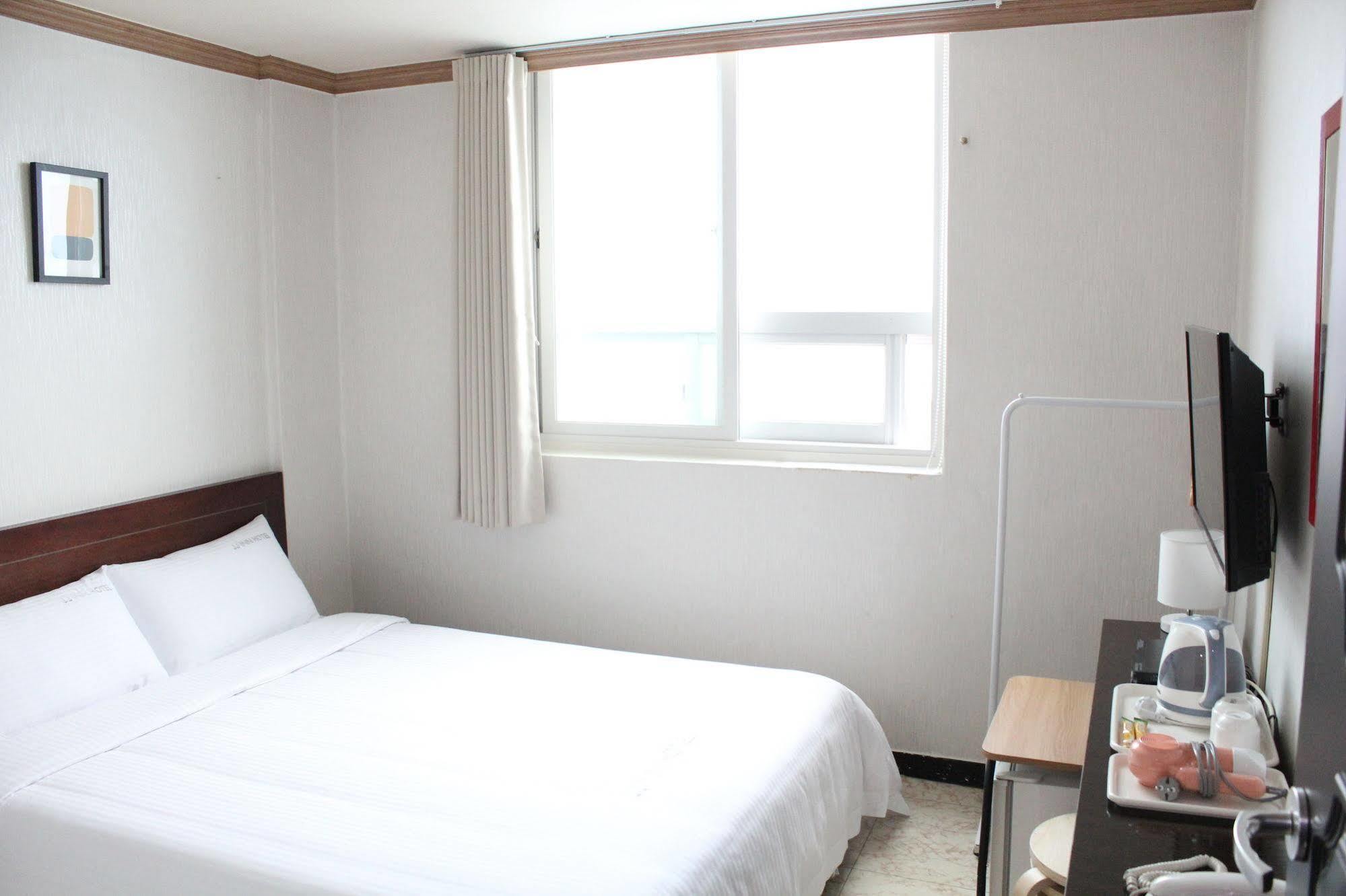 Jj Inn Busan Bagian luar foto