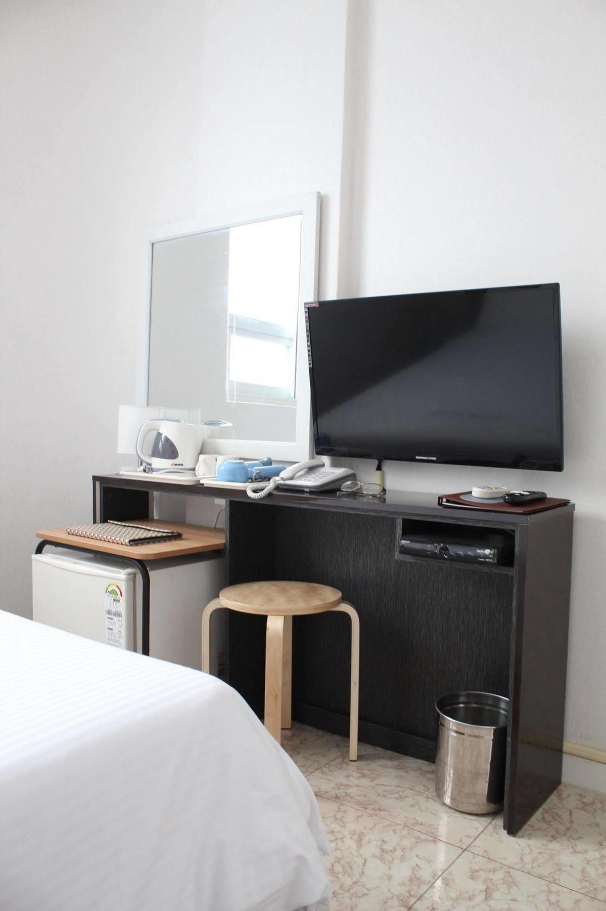 Jj Inn Busan Bagian luar foto